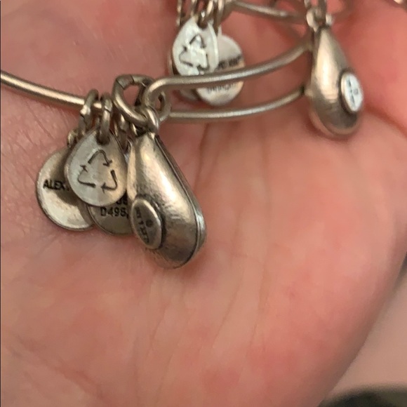 Alex and Ani set 2 Swarovski green crystals silver - Picture 4 of 6